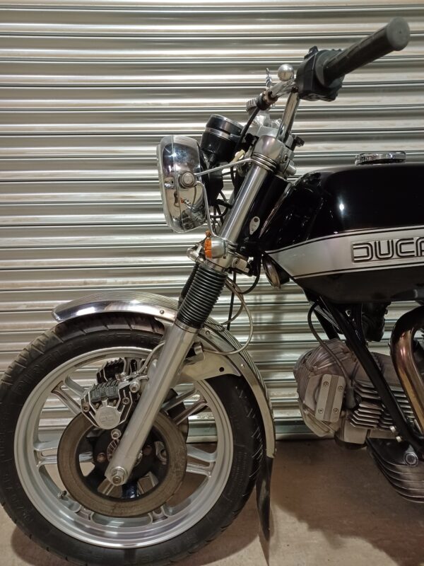 DUCATI 900 GTS ORIGINAL UK BIKE WITH V5C REGISTRATION DOCUMENT & PARTS - Image 4