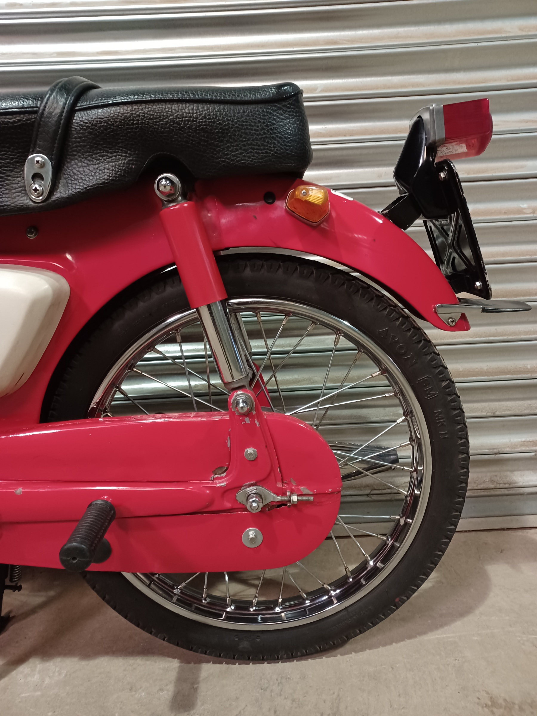 HONDA C110 50cc SPORT IN NICE CONDITION WITH V5C REGISTRATION DOCUMENT - Image 8