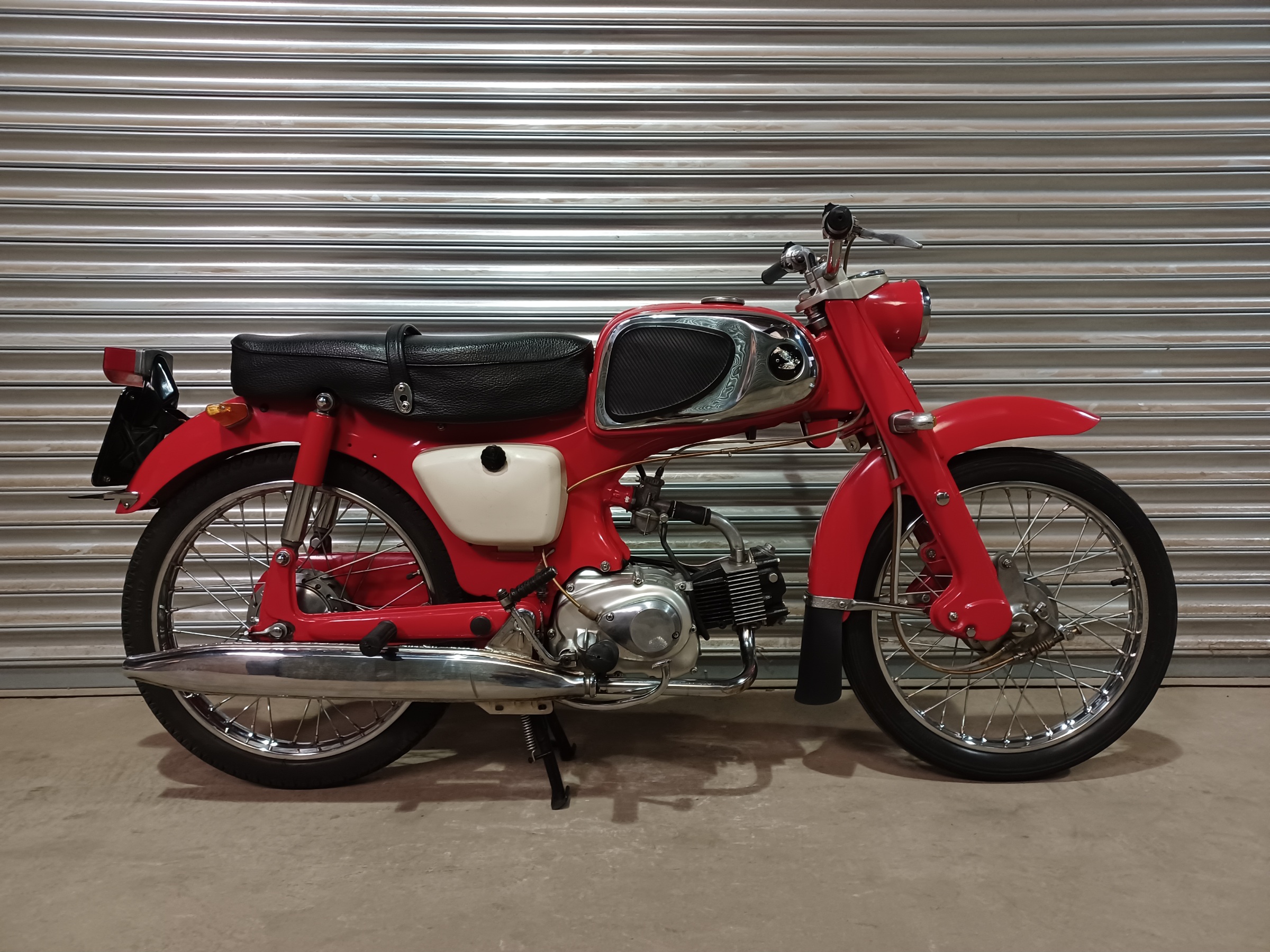 HONDA C110 50cc SPORT IN NICE CONDITION WITH V5C REGISTRATION DOCUMENT