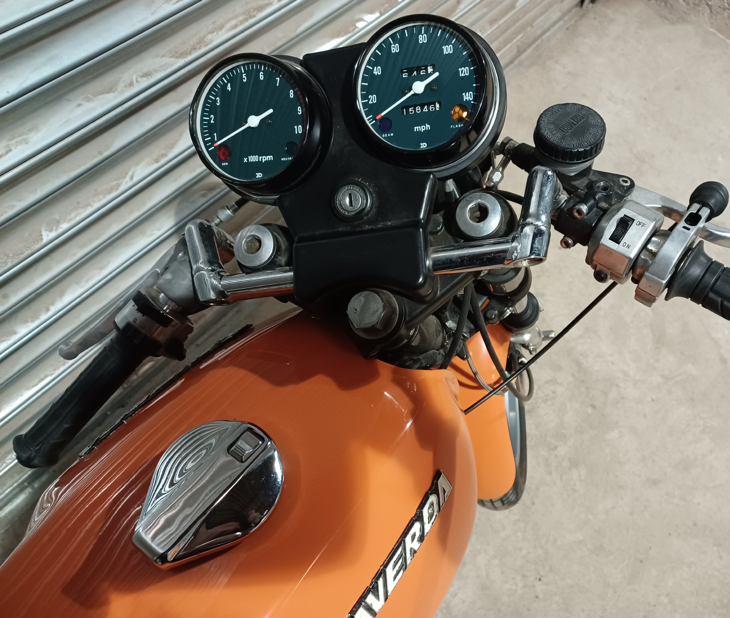 LAVERDA MONTJUIC MK1 500cc RARE BIKE WITH SLATER BROTHERS AUTHENTIFICATION - Image 12