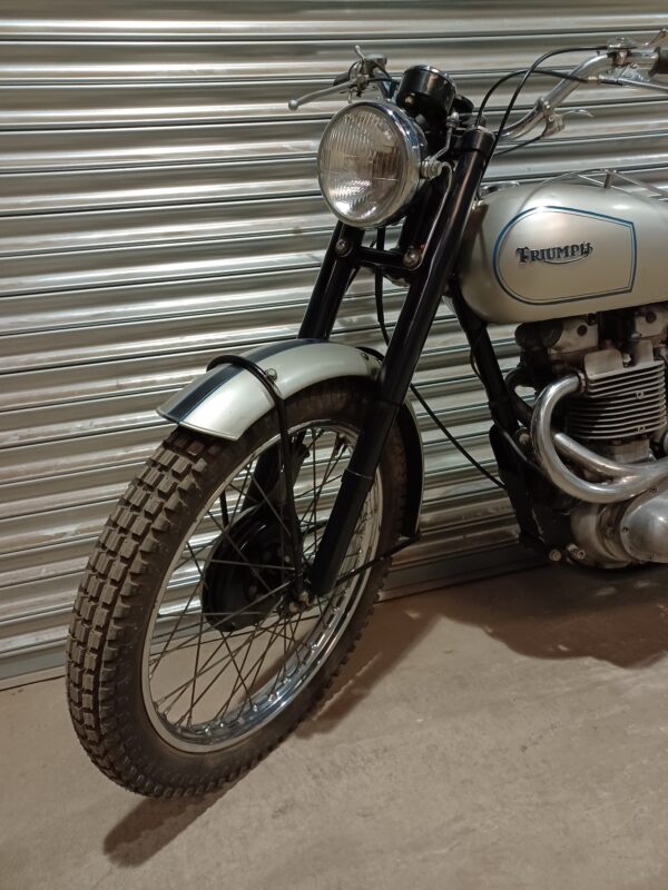 TRIUMPH TR5 TROPHY 500cc 1947 PRE-PRODUCTION / EXPERIMENTAL / DEVELOPMENT BIKE WITH V5C & PROVENANCE - Image 10