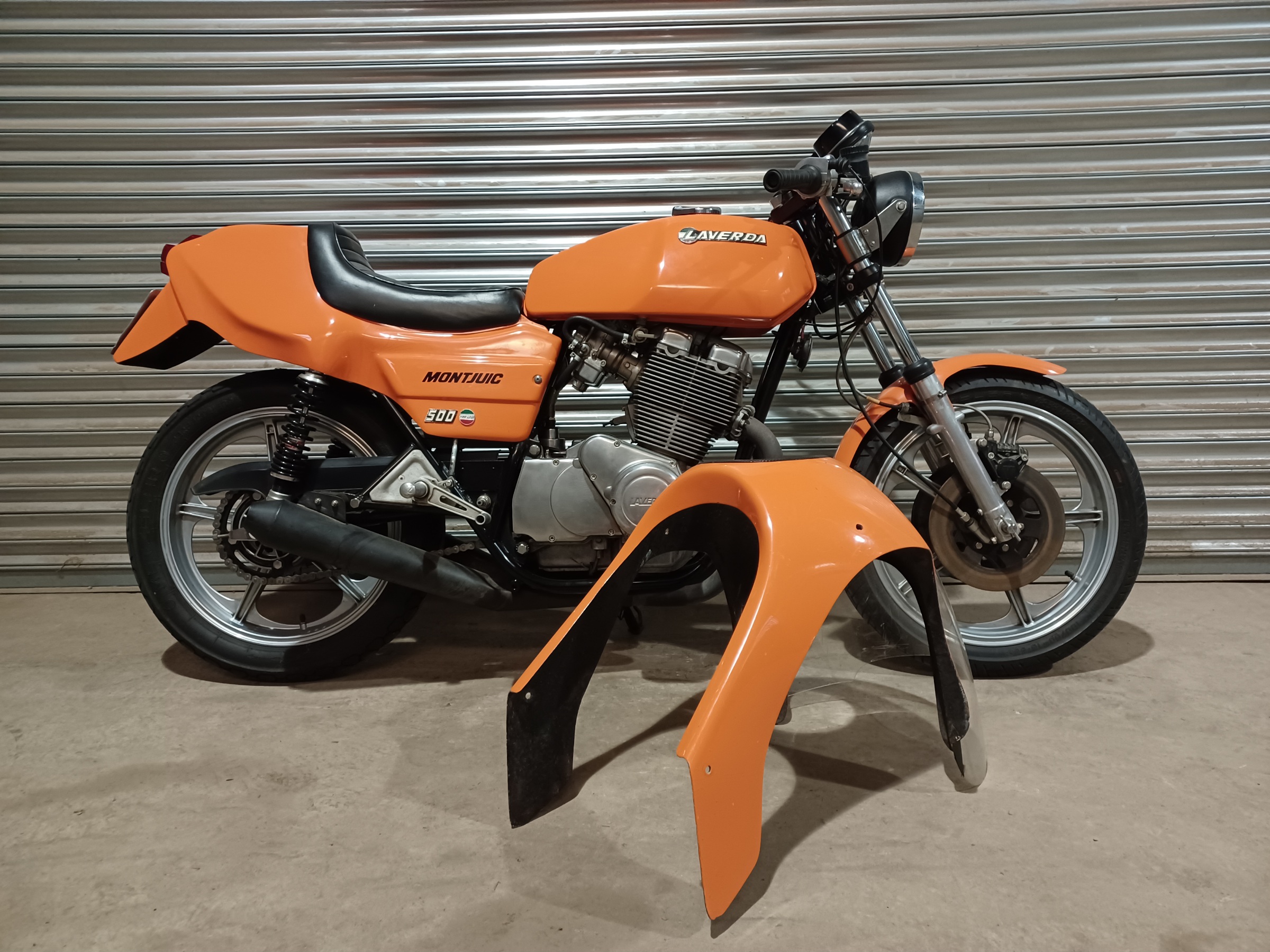LAVERDA MONTJUIC MK1 500cc RARE BIKE WITH SLATER BROTHERS AUTHENTIFICATION