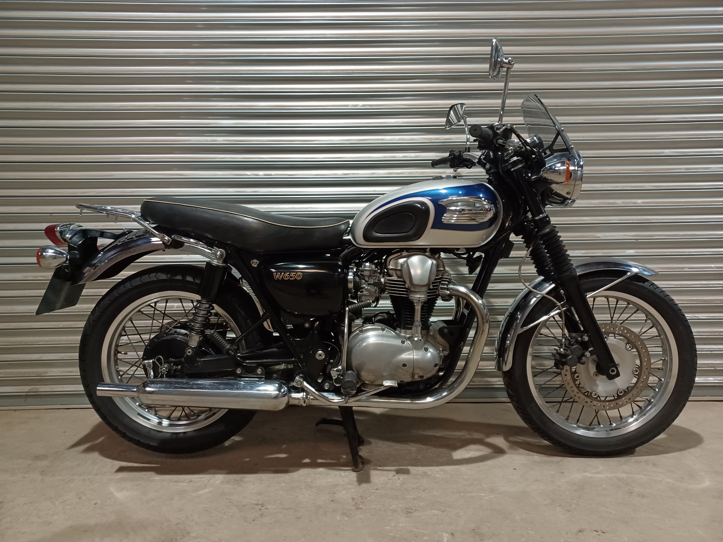 KAWASAKI W650 OWNED 22 YEARS WITH EVERY MOT CERTIFICATE PRESENT