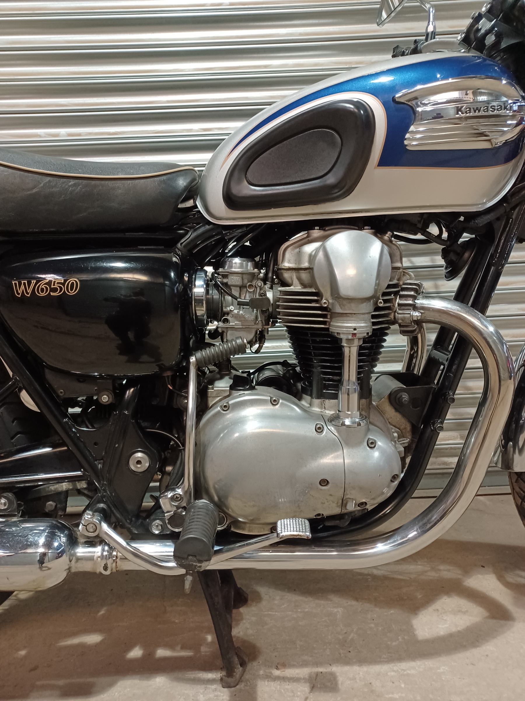 KAWASAKI W650 OWNED 22 YEARS WITH EVERY MOT CERTIFICATE PRESENT - Image 5