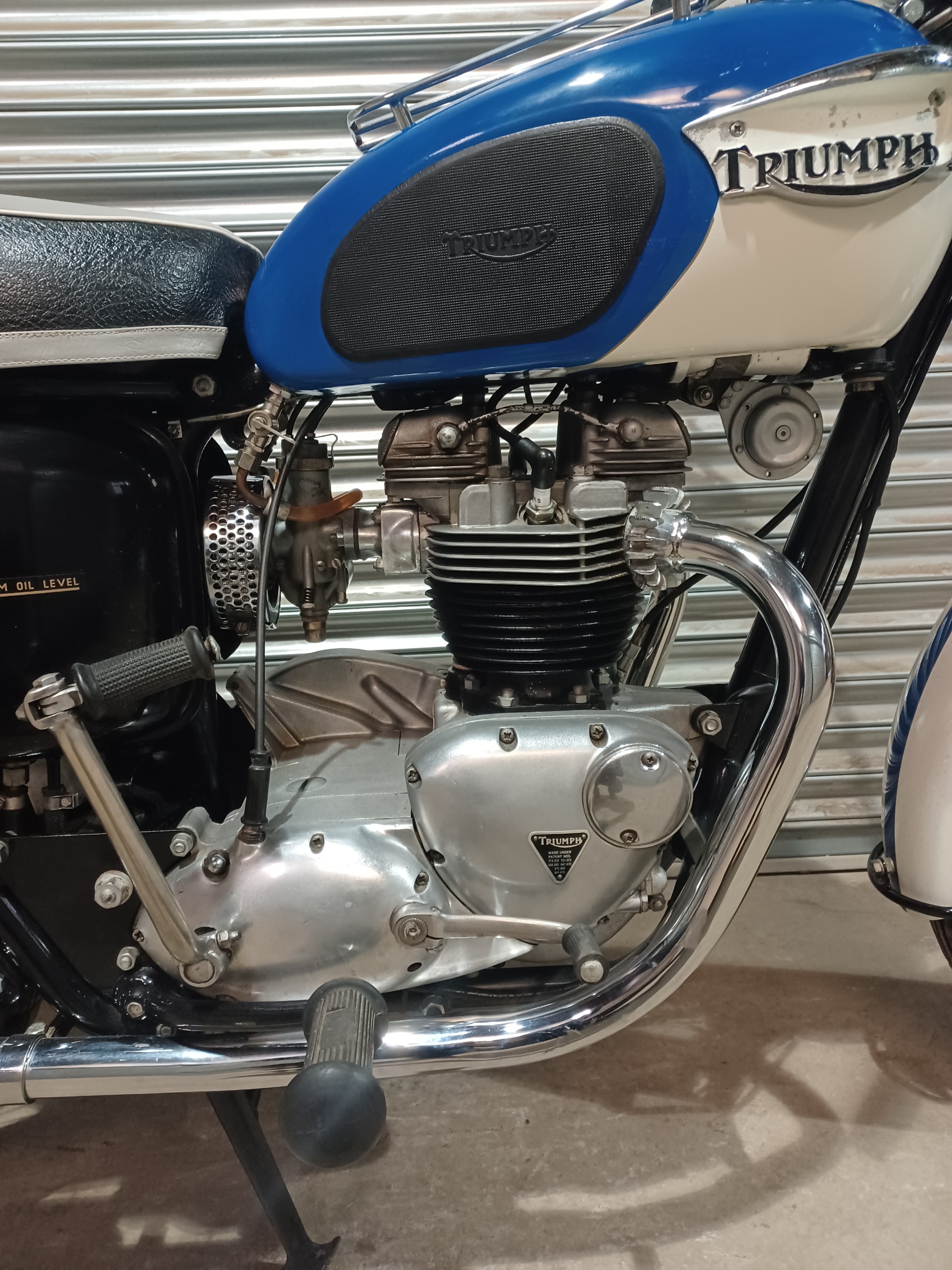 TRIUMPH TROPHY TR6SR 650cc RARE CLASSIC TROPHY WITH MATCHING NUMBERS & V5C - Image 5