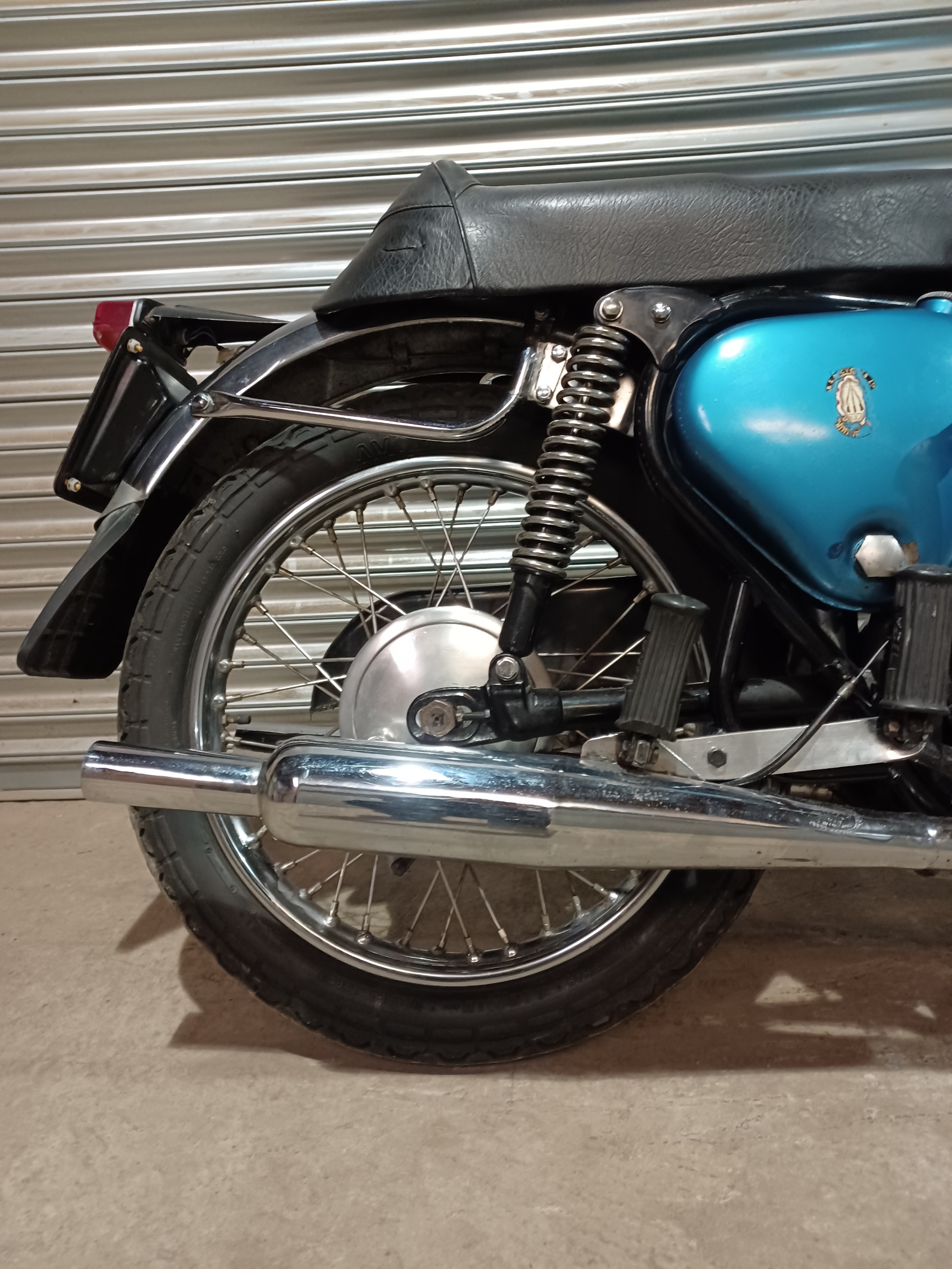 BSA A10 650cc CAFE RACER STYLE WITH V5C & OLD MOT CERTIFICATES - Image 8
