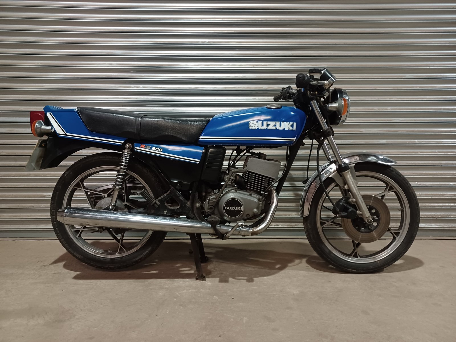 SUZUKI X5 200 STANDARD ORIGINAL CONDITION ELECTRIC START WITH V5C & LOW MILES - Image 3