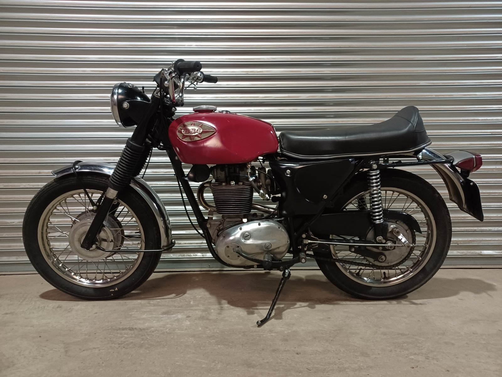 BSA B44 SHOOTING STAR 441cc MATCHING NUMBERS WITH ELECTRONIC IGNITION - Image 3