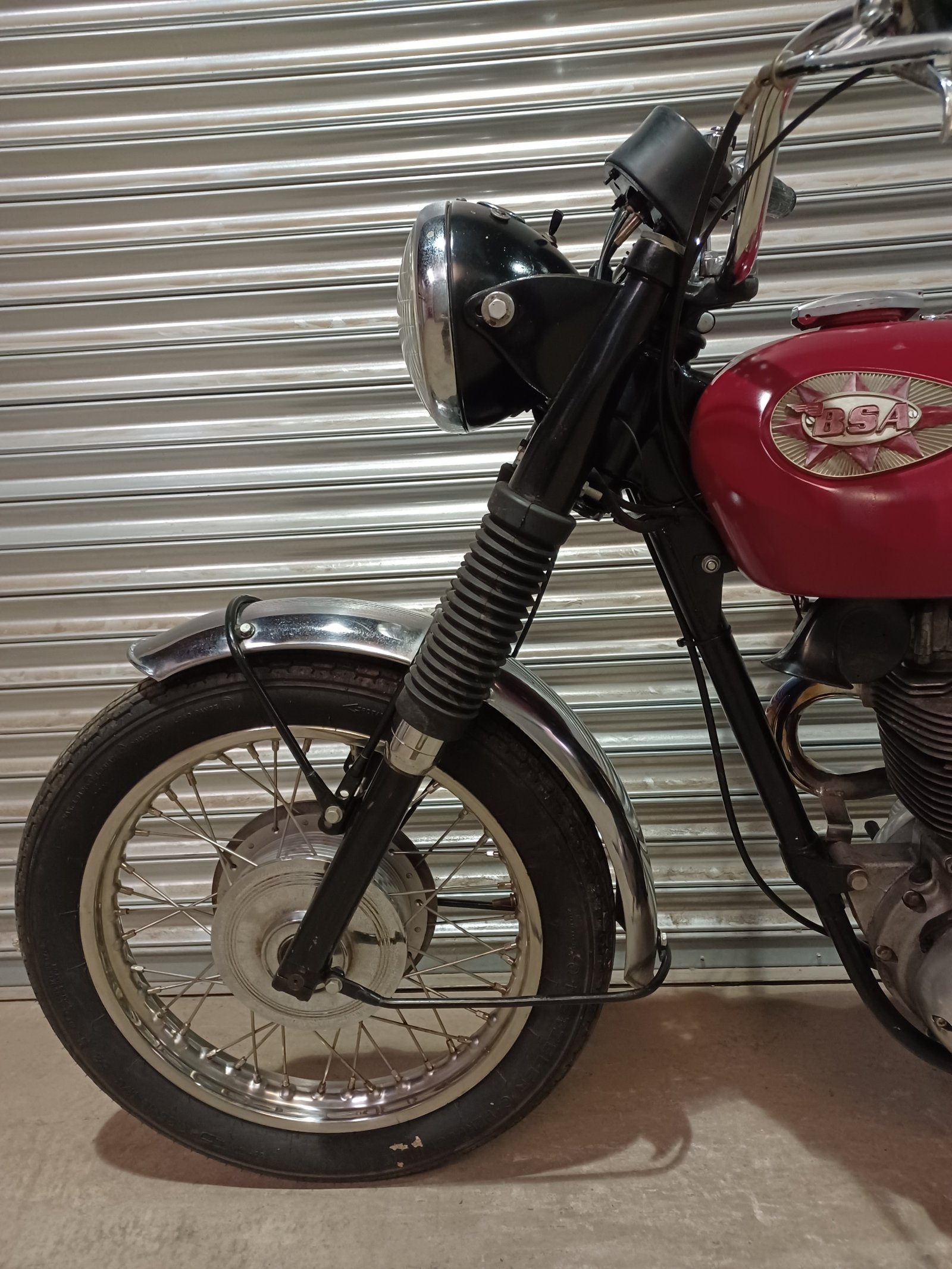 BSA B44 SHOOTING STAR 441cc MATCHING NUMBERS WITH ELECTRONIC IGNITION - Image 5